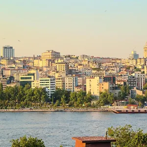 Golden Horn Park *** Istanbul